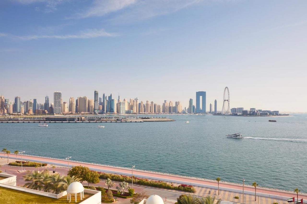 Jumeirah Zabeel Saray Dubai Exterior foto Abu Dhabi skyline