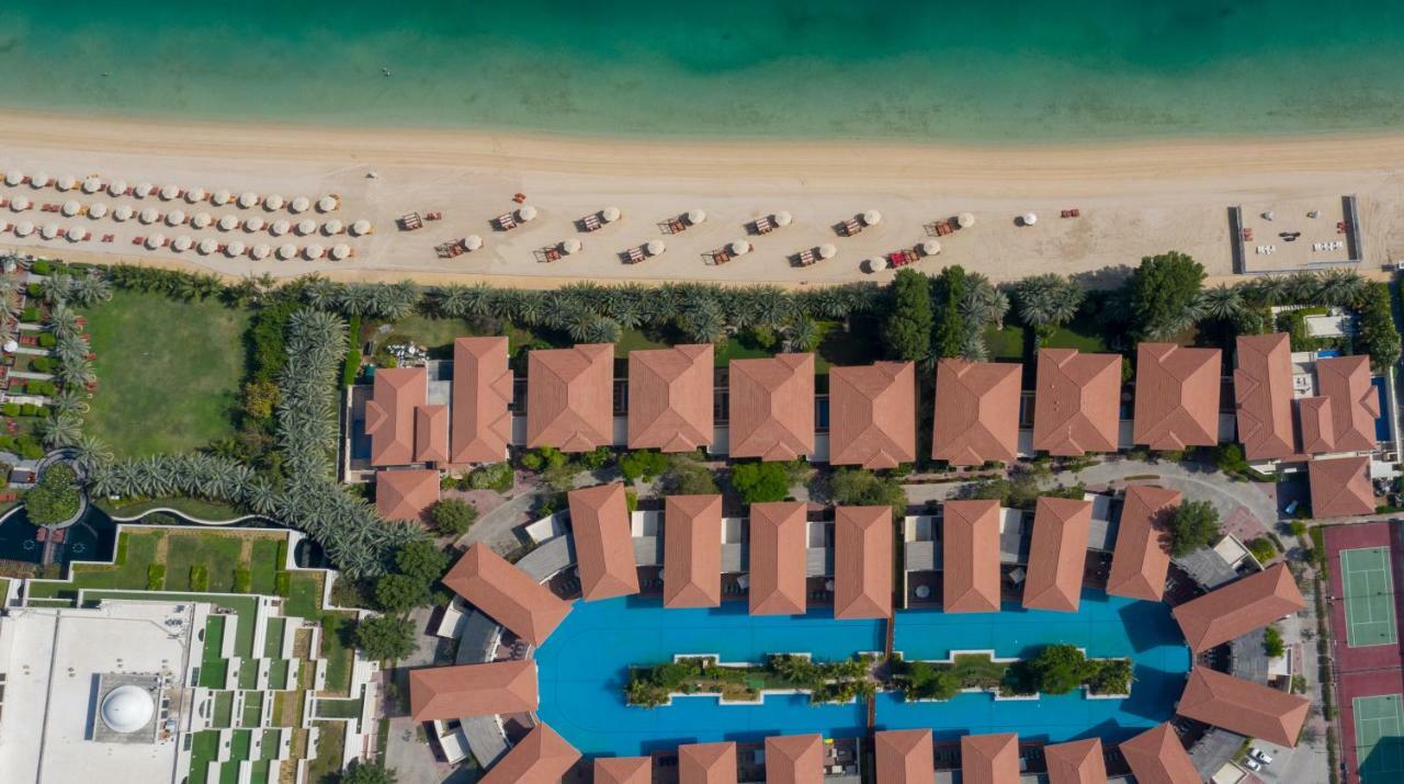 Jumeirah Zabeel Saray Dubai Exterior foto Aerial view of the resort