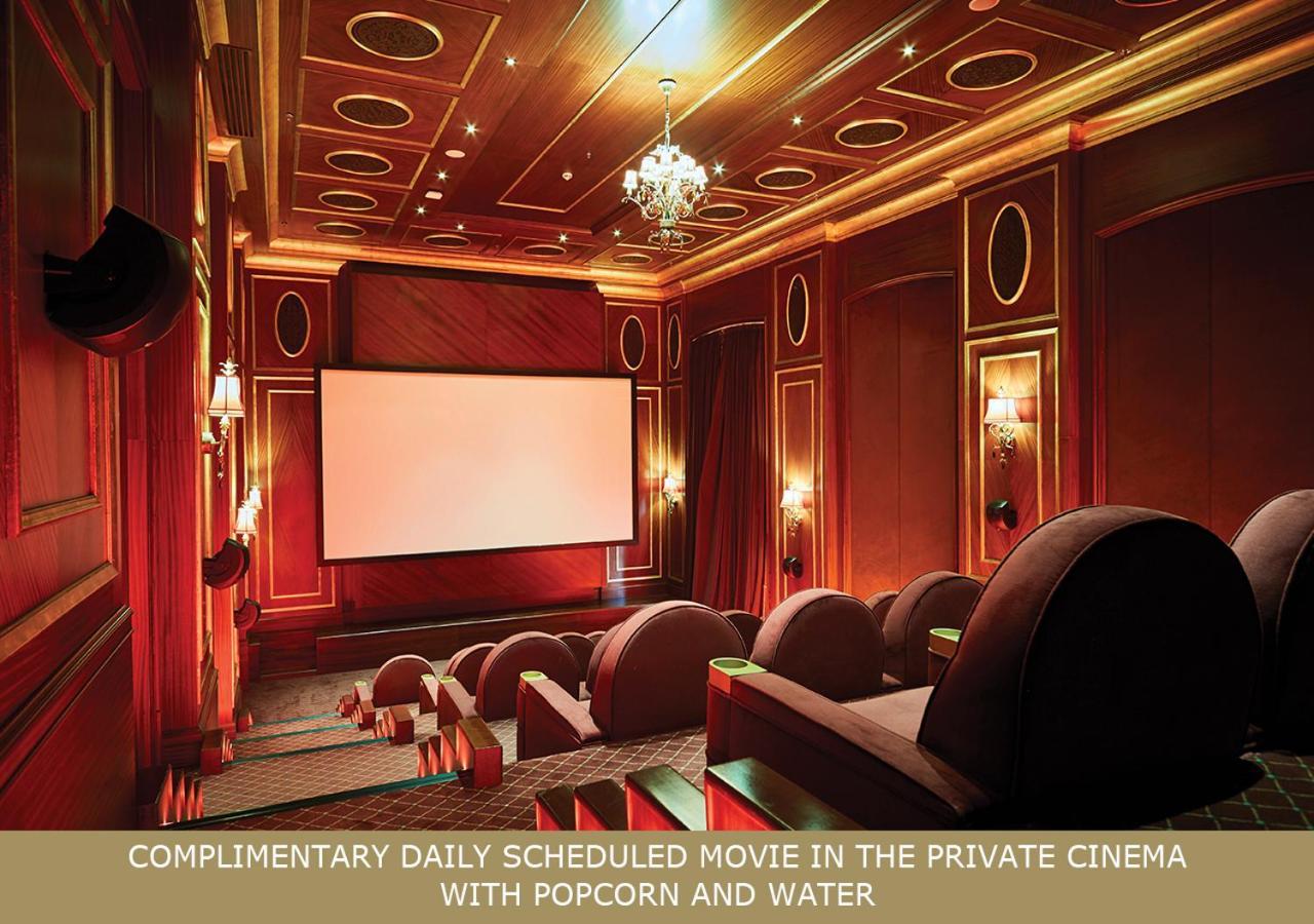 Jumeirah Zabeel Saray Dubai Exterior foto Private Cinema